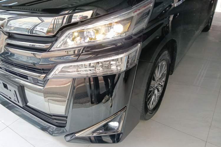 Used Toyota Vellfire 2023 Crown Dual-Engine 2.5L HV Prestige Edition Left Front Headlight