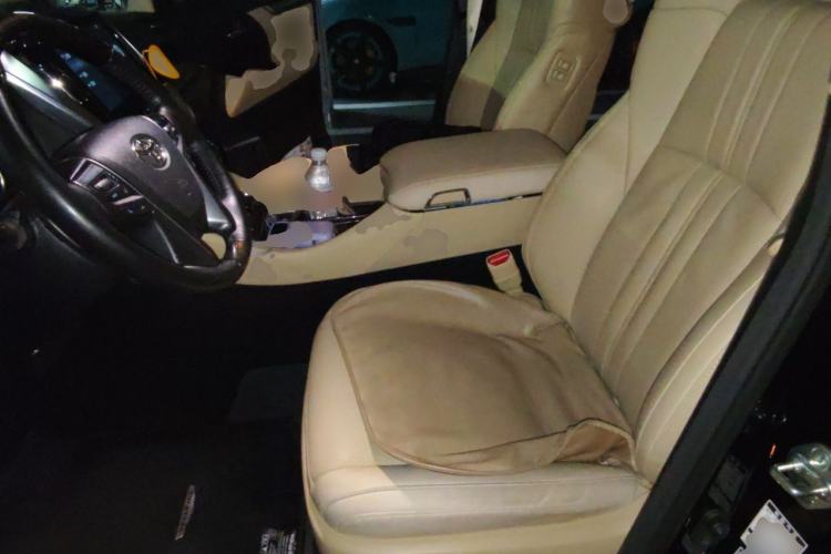 Used Toyota Vellfire 2023 Crown Dual-Engine 2.5L HV Ultimate Edition Left Front Seat
