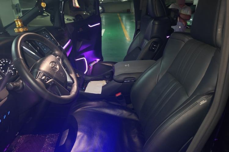 Used Toyota Vellfire 2023 Crown Dual-Engine 2.5L HV Prestige Edition Left Front Seat