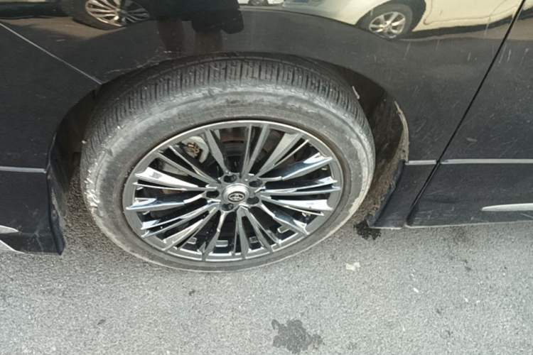 Used Toyota Vellfire 2023 Crown Dual-Engine 2.5L HV Prestige Edition Left Front Wheel Hub