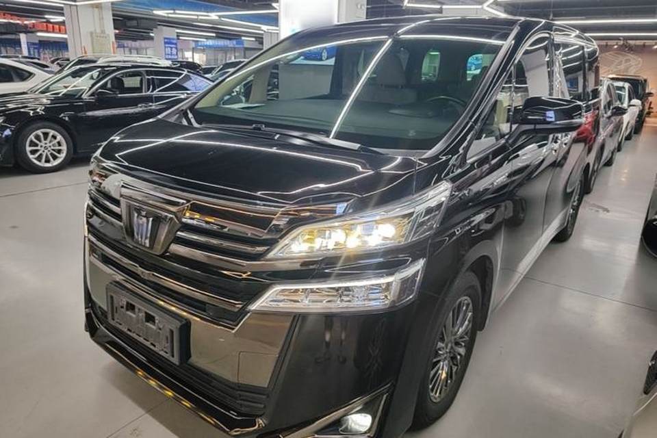 Toyota Vellfire 2023