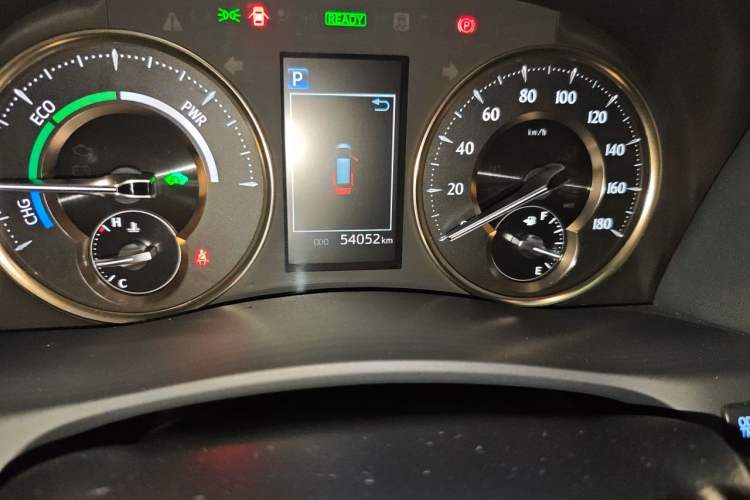Used Toyota Vellfire 2023 Crown Dual-Engine 2.5L HV Ultimate Edition Odometer Close Up