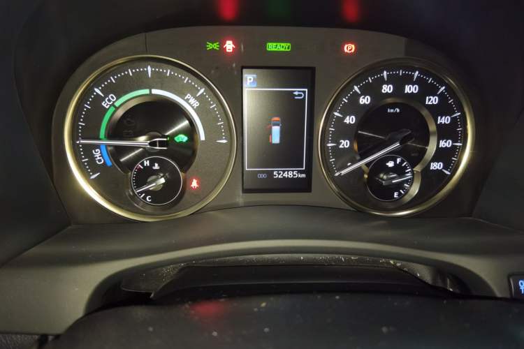 Used Toyota Vellfire 2023 Crown Dual-Engine 2.5L HV Prestige Edition Odometer Close Up