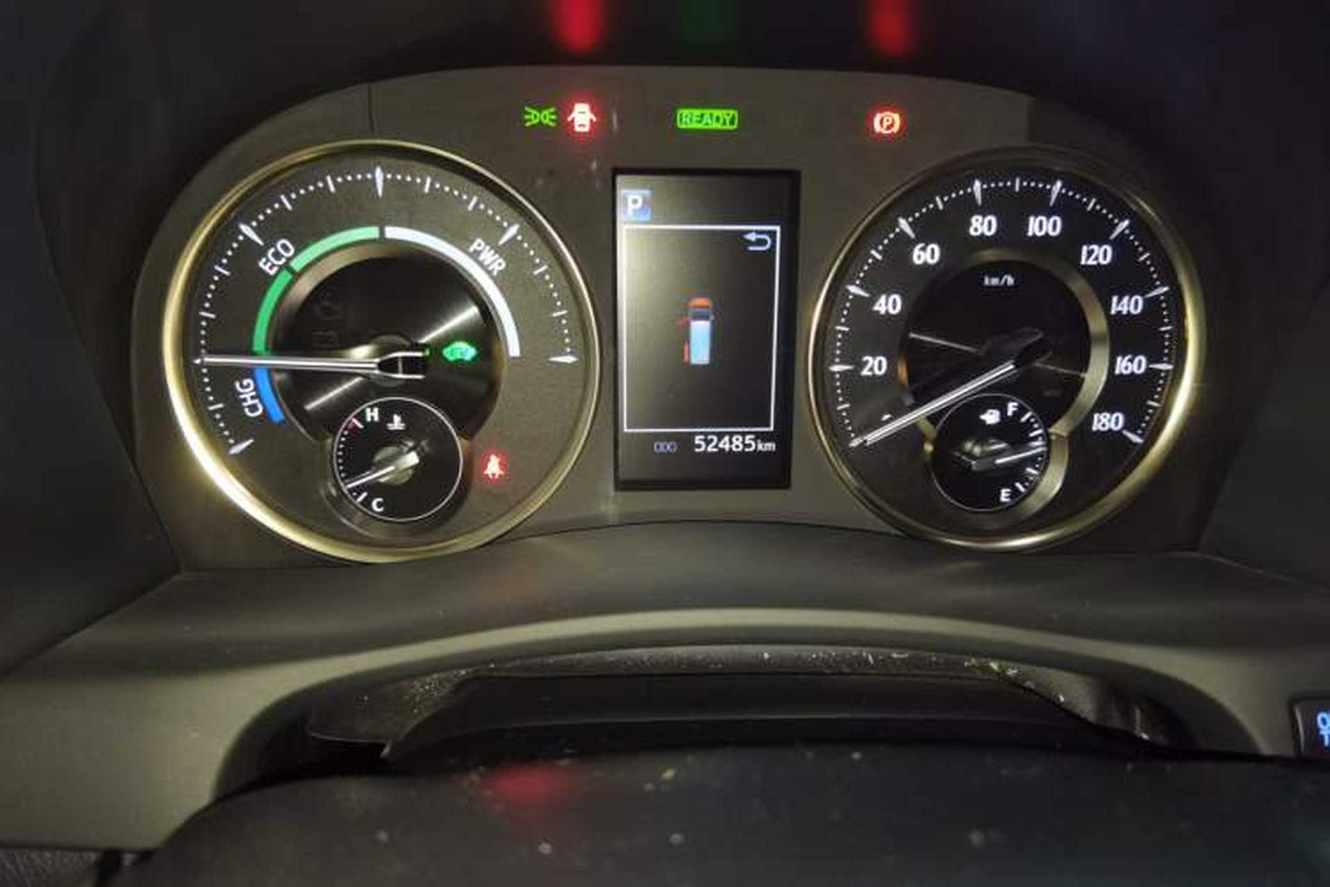 Used Toyota Vellfire 2023 Crown Dual-Engine 2.5L HV Prestige Edition Odometer Close Up