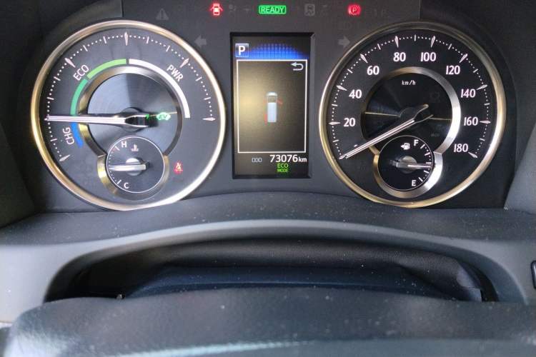 Used Toyota Vellfire 2023 Crown Dual-Engine 2.5L HV Luxury Edition Odometer Close Up