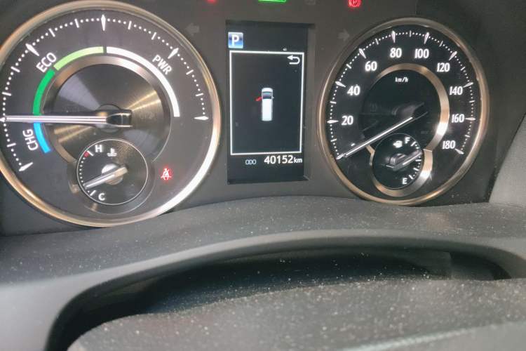 Used Toyota Vellfire 2023 Crown Dual-Engine 2.5L HV Ultimate Edition Odometer Close Up