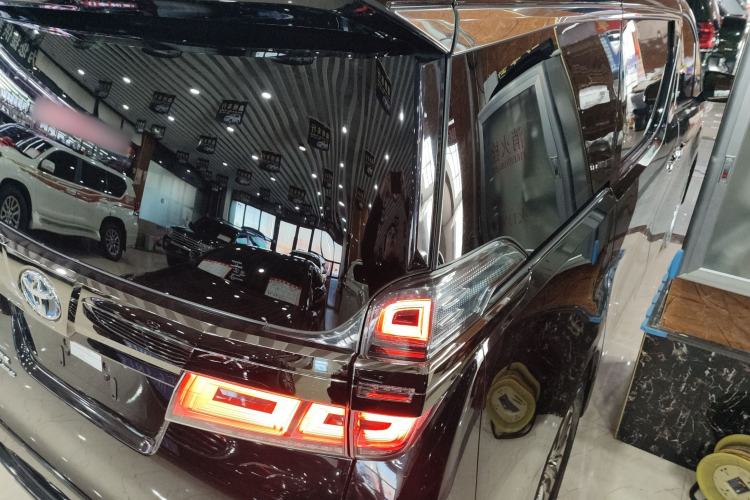 Used Toyota Vellfire 2023 Crown Dual-Engine 2.5L HV Prestige Edition Rear Right 45 Deg