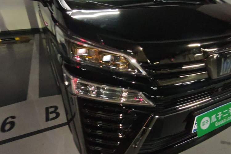 Used Toyota Vellfire 2023 Crown Dual-Engine 2.5L HV Ultimate Edition Right Front Headlight