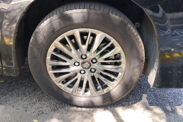 Used Toyota Vellfire 2023 Crown Dual-Engine 2.5L HV Luxury Edition Right Front Wheel Hub