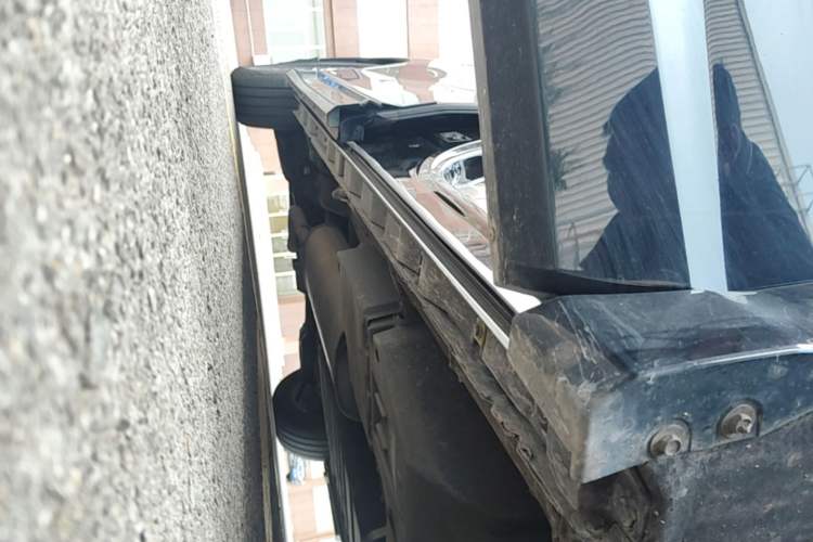 Used Toyota Vellfire 2023 Crown Dual-Engine 2.5L HV Prestige Edition Right Side Sill