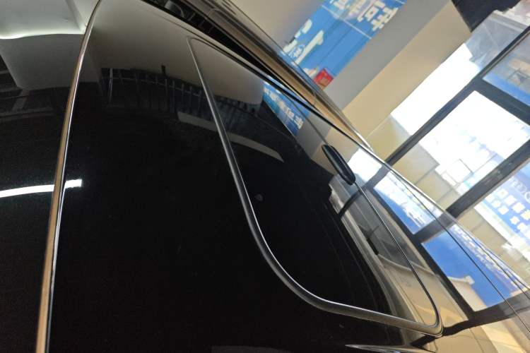 Used Toyota Vellfire 2023 Crown Dual-Engine 2.5L HV Prestige Edition Roof