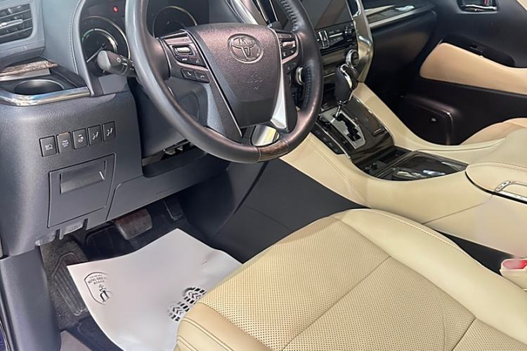 Used Toyota Vellfire 2023 Crown Dual-Engine 2.5L HV Ultimate Edition Steering Wheel