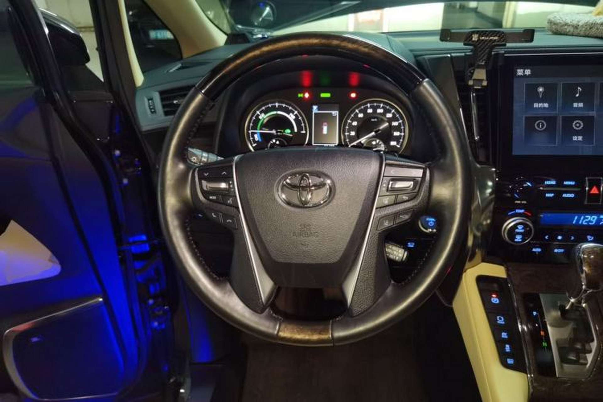 Used Toyota Vellfire 2023 Crown Dual-Engine 2.5L HV Prestige Edition Steering Wheel