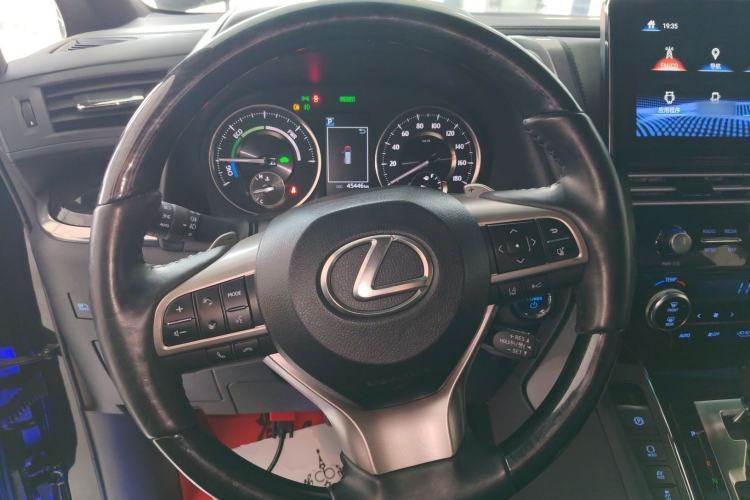 Used Toyota Vellfire 2023 Crown Dual-Engine 2.5L HV Luxury Edition Steering Wheel