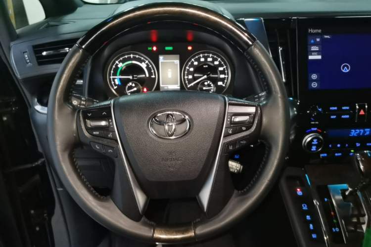 Used Toyota Vellfire 2023 Crown Dual-Engine 2.5L HV Ultimate Edition Steering Wheel