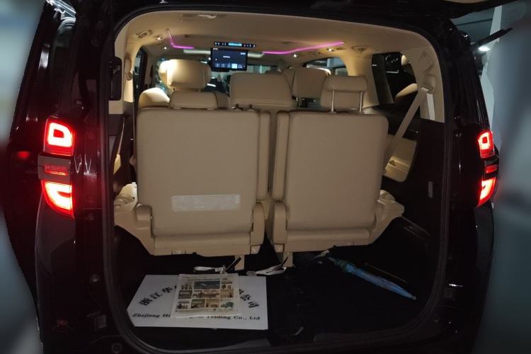 Used Toyota Vellfire 2023 Crown Dual-Engine 2.5L HV Ultimate Edition Trunk