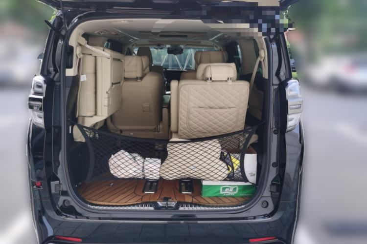 Used Toyota Vellfire 2023 Crown Dual-Engine 2.5L HV Ultimate Edition Trunk