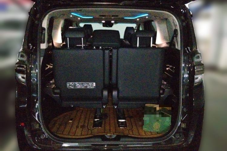 Used Toyota Vellfire 2023 Crown Dual-Engine 2.5L HV Luxury Edition Trunk