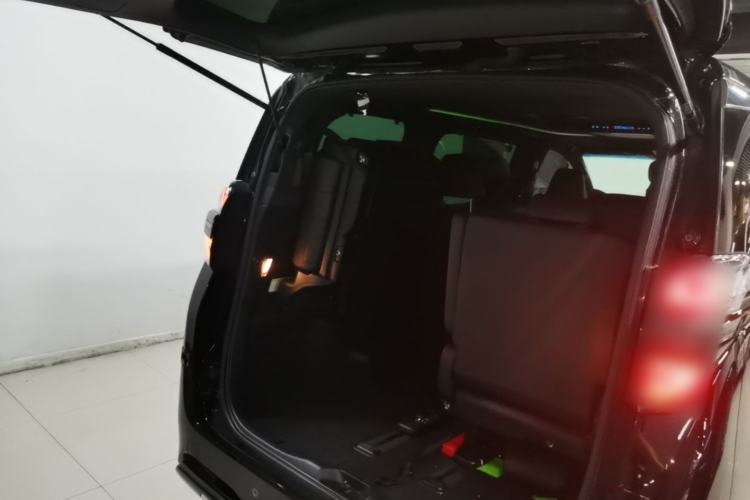 Used Toyota Vellfire 2023 Crown Dual-Engine 2.5L HV Ultimate Edition Trunk