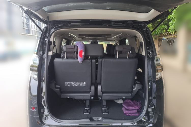 Used Toyota Vellfire 2023 Crown Dual-Engine 2.5L HV Luxury Edition Trunk