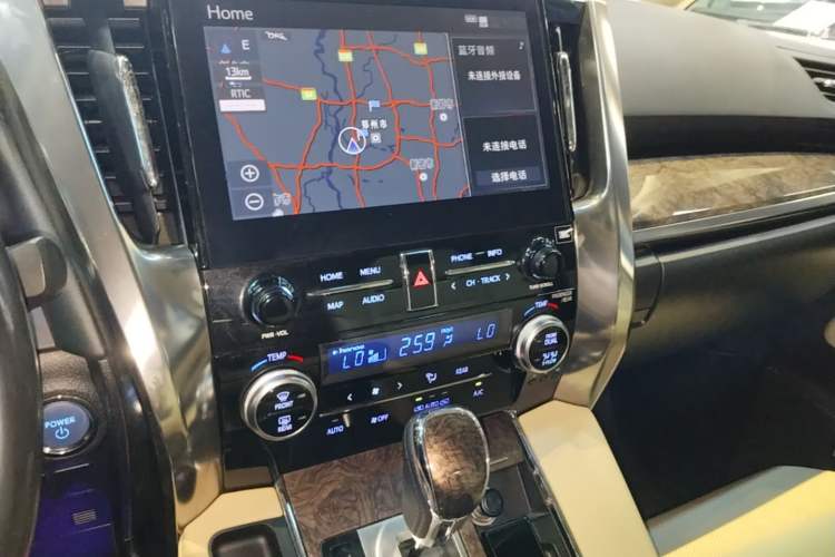 Used Toyota Vellfire 2023 Crown Dual-Engine 2.5L HV Prestige Edition Audio And AC Panel