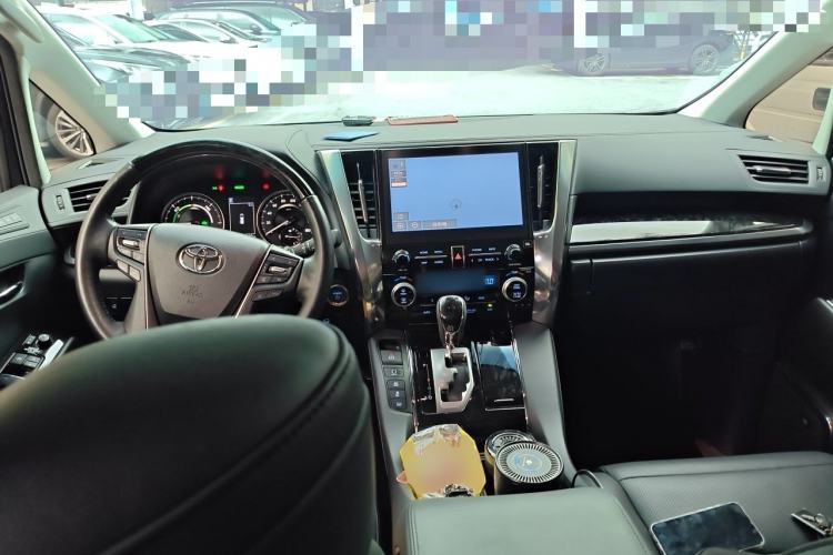 Used Toyota Vellfire 2023 Crown Dual-Engine 2.5L HV Luxury Edition Center Console