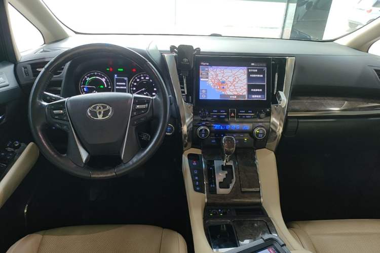 Used Toyota Vellfire 2023 Crown Dual-Engine 2.5L HV Ultimate Edition Center Console