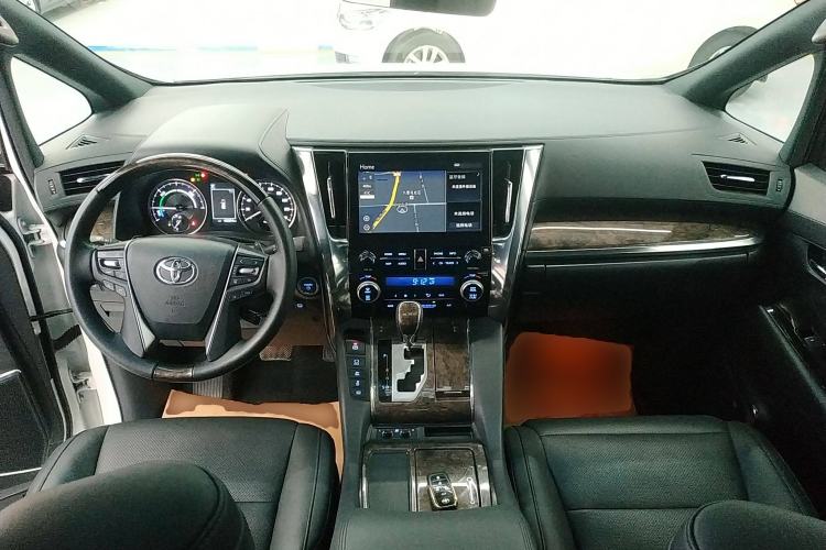Used Toyota Vellfire 2023 Crown Dual-Engine 2.5L HV Luxury Edition Center Console
