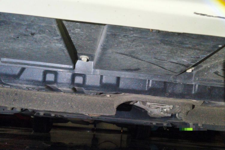 Used Toyota Vellfire 2023 Crown Dual-Engine 2.5L HV Luxury Edition Chassis Front