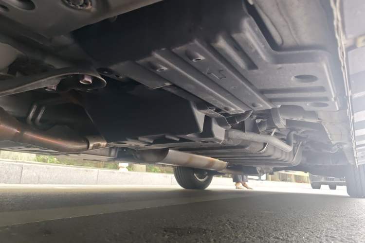 Used Toyota Vellfire 2023 Crown Dual-Engine 2.5L HV Ultimate Edition Chassis Front Left