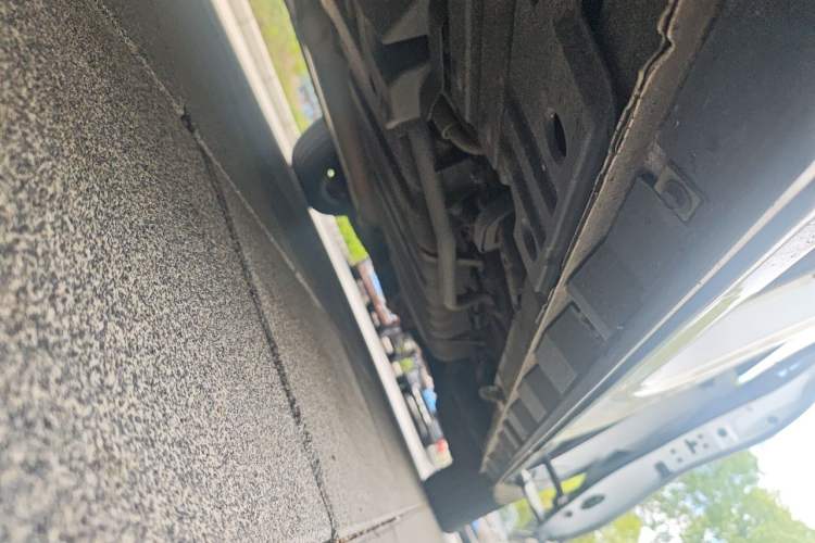 Used Toyota Vellfire 2023 Crown Dual-Engine 2.5L HV Luxury Edition Chassis Front Left