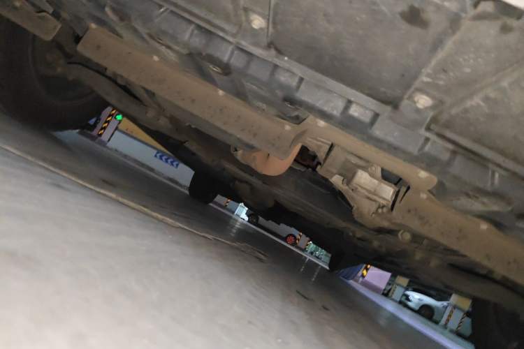 Used Toyota Vellfire 2023 Crown Dual-Engine 2.5L HV Luxury Edition Chassis Front