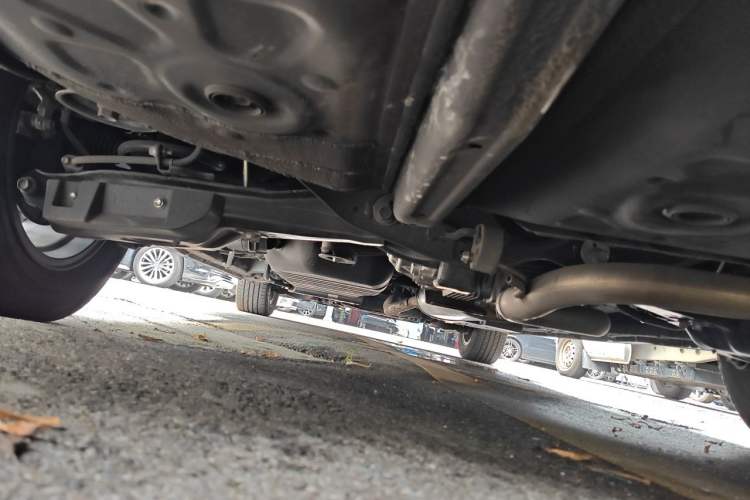 Used Toyota Vellfire 2023 Crown Dual-Engine 2.5L HV Luxury Edition Chassis Rear