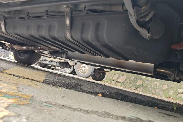 Used Toyota Vellfire 2023 Crown Dual-Engine 2.5L HV Luxury Edition Chassis Rear Left