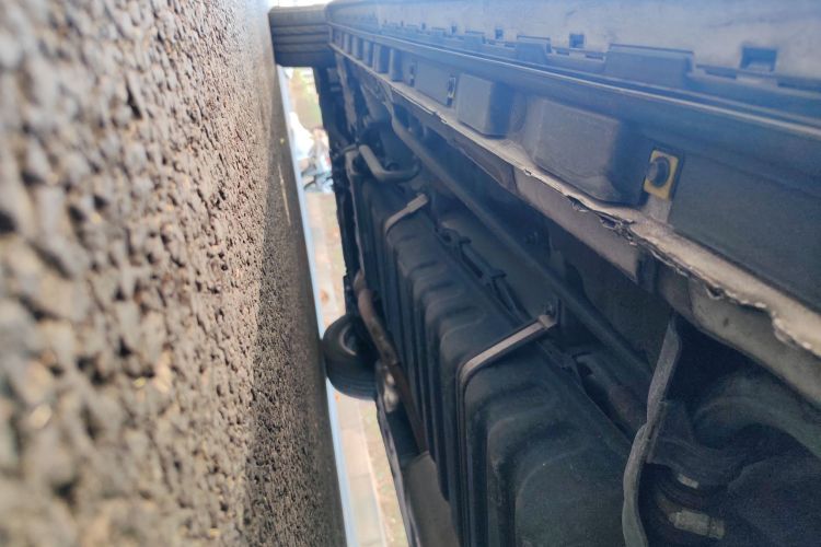 Used Toyota Vellfire 2023 Crown Dual-Engine 2.5L HV Ultimate Edition Chassis Rear Left
