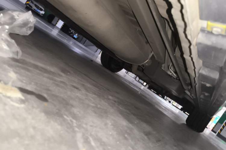 Used Toyota Vellfire 2023 Crown Dual-Engine 2.5L HV Prestige Edition Chassis Rear Right