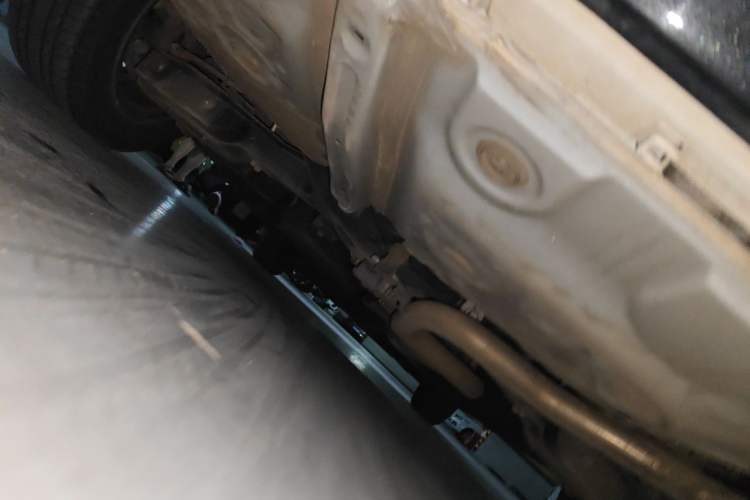 Used Toyota Vellfire 2023 Crown Dual-Engine 2.5L HV Luxury Edition Chassis Rear