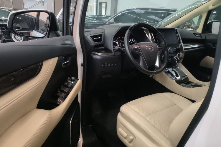 Used Toyota Vellfire 2023 Crown Dual-Engine 2.5L HV Ultimate Edition Driver Seat
