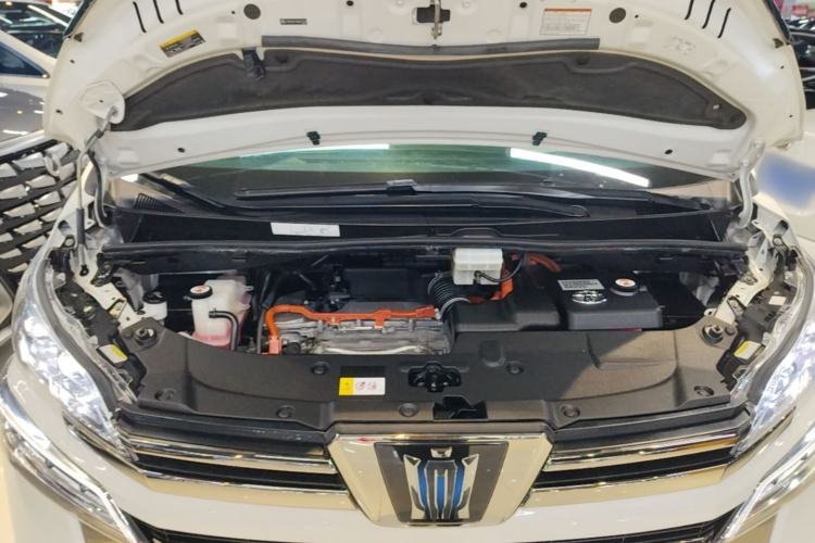 Used Toyota Vellfire 2023 Crown Dual-Engine 2.5L HV Prestige Edition Engine Bay
