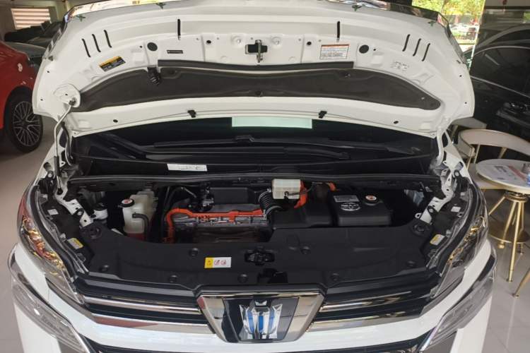 Used Toyota Vellfire 2023 Crown Dual-Engine 2.5L HV Prestige Edition Engine Bay