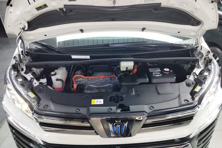 Used Toyota Vellfire 2023 Crown Dual-Engine 2.5L HV Ultimate Edition Engine Bay