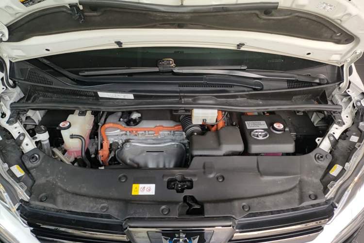 Used Toyota Vellfire 2023 Crown Dual-Engine 2.5L HV Ultimate Edition Engine Bay