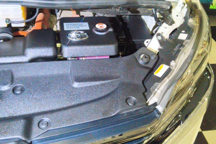 Used Toyota Vellfire 2023 Crown Dual-Engine 2.5L HV Luxury Edition Engine Bay Left