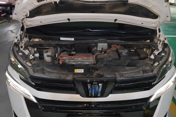 Used Toyota Vellfire 2023 Crown Dual-Engine 2.5L HV Luxury Edition Engine Bay