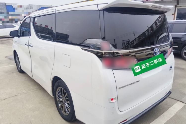 Used Toyota Vellfire 2023 Crown Dual-Engine 2.5L HV Luxury Edition Exterior 2