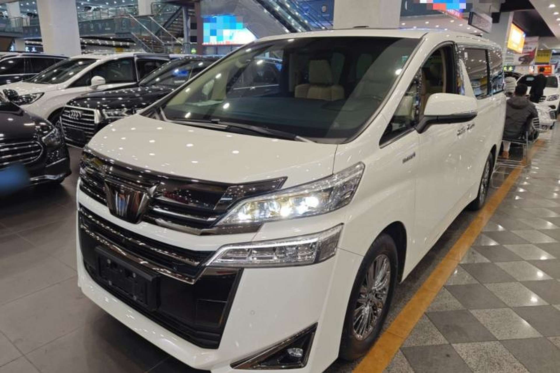 Used Toyota Vellfire 2023 Crown Dual-Engine 2.5L HV Prestige Edition Front Left 45 Deg