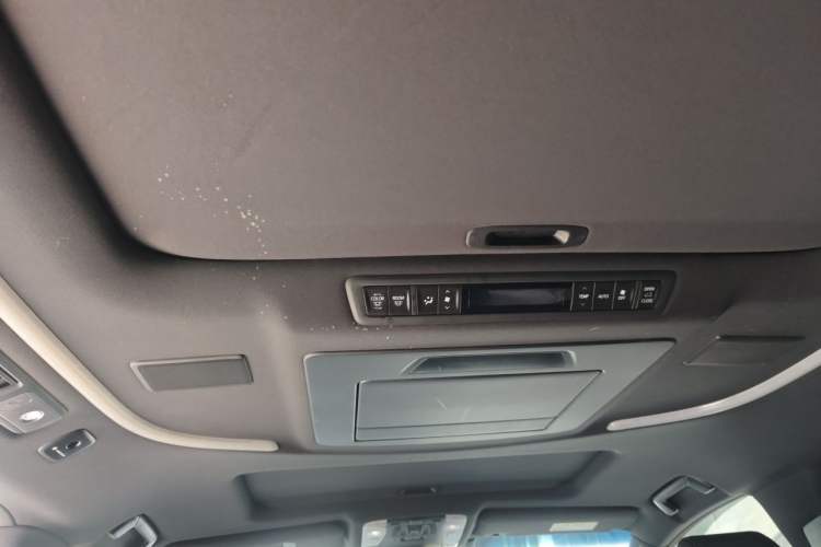 Used Toyota Vellfire 2023 Crown Dual-Engine 2.5L HV Prestige Edition Headliner
