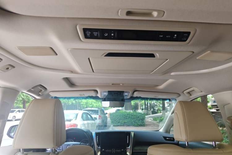 Used Toyota Vellfire 2023 Crown Dual-Engine 2.5L HV Ultimate Edition Headliner