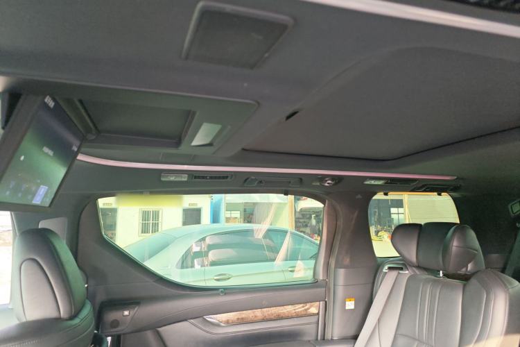 Used Toyota Vellfire 2023 Crown Dual-Engine 2.5L HV Ultimate Edition Headliner