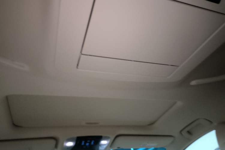 Used Toyota Vellfire 2023 Crown Dual-Engine 2.5L HV Ultimate Edition Headliner